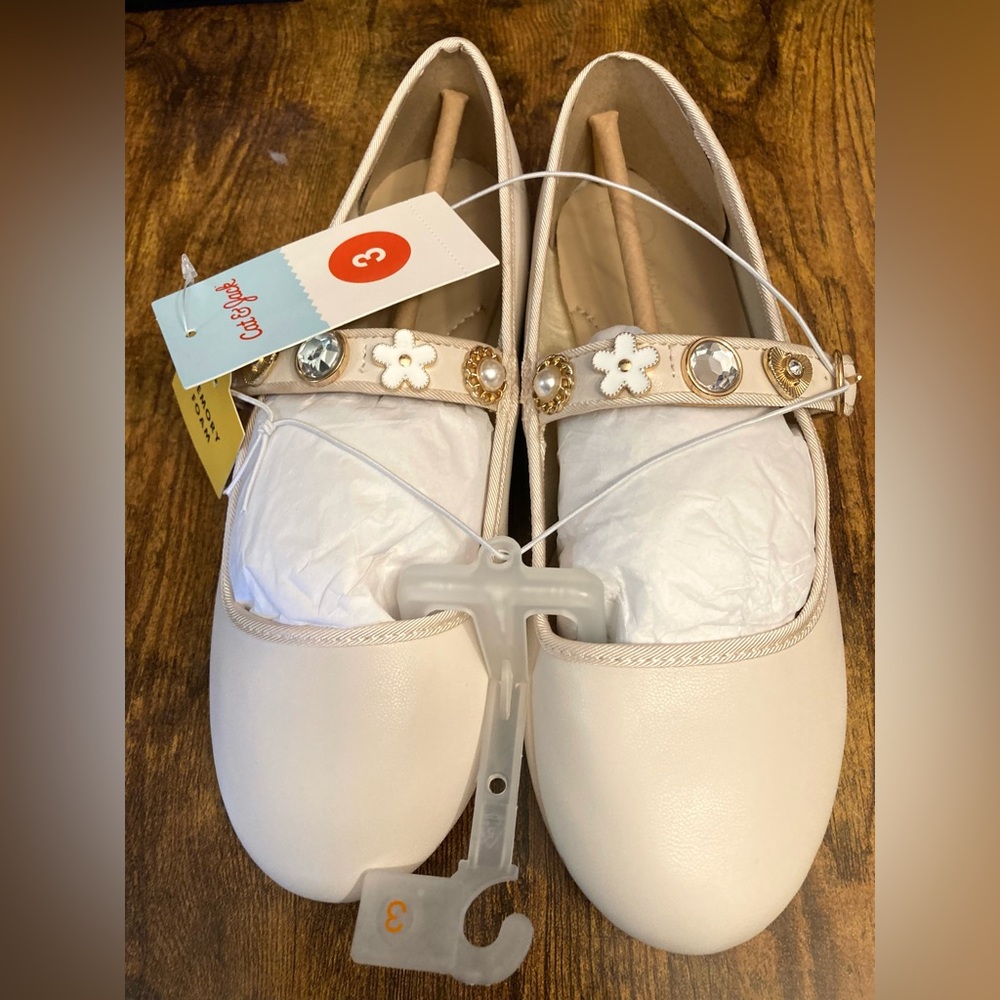 Kids' Marla Charm Ballet Flats - Cat & Jack™ Ivory Size 3 new
